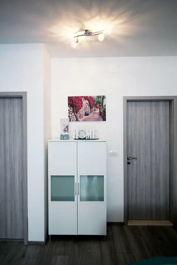 Apartment Kala Kastela 0*,  Croatia