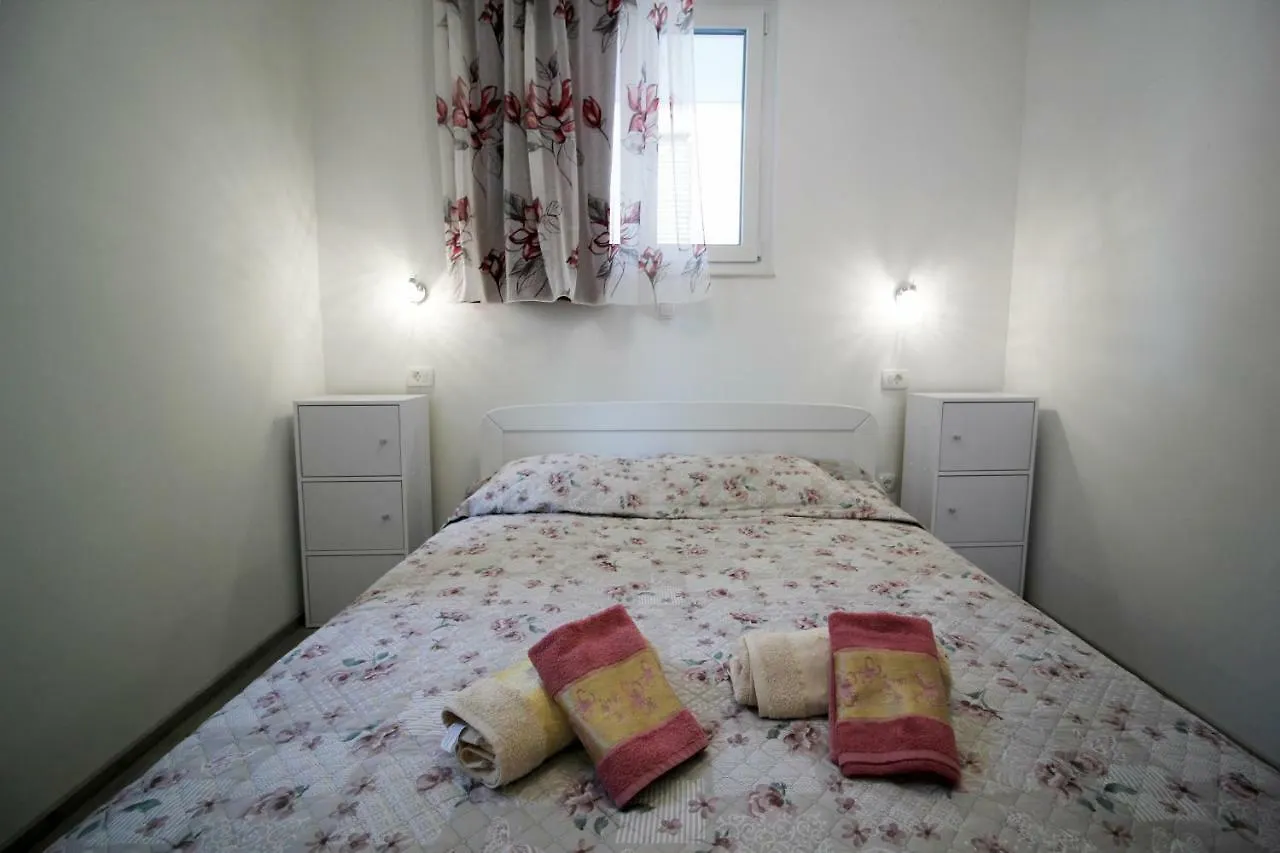 Apartment Kala Kastela 0*,  Croatia