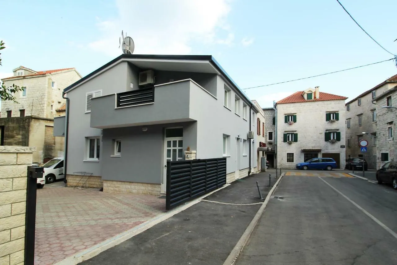 Apartment Kala Kastela