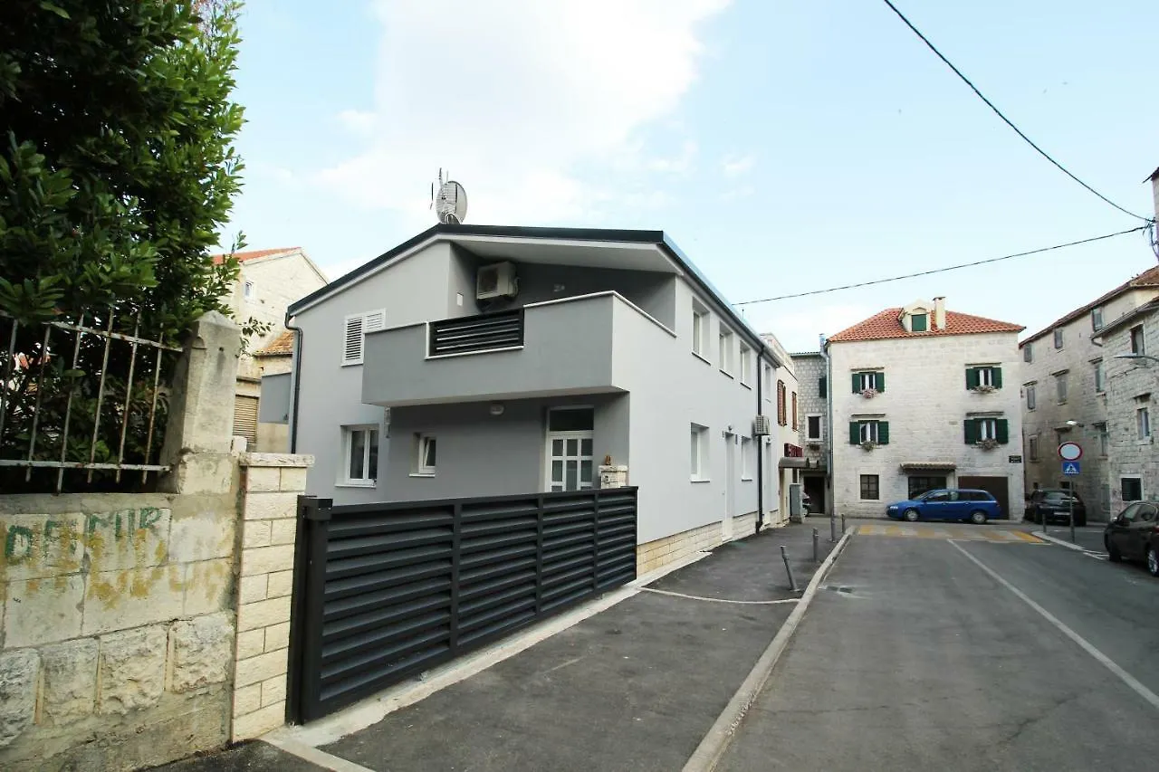 Apartment Kala Kastela Croatia